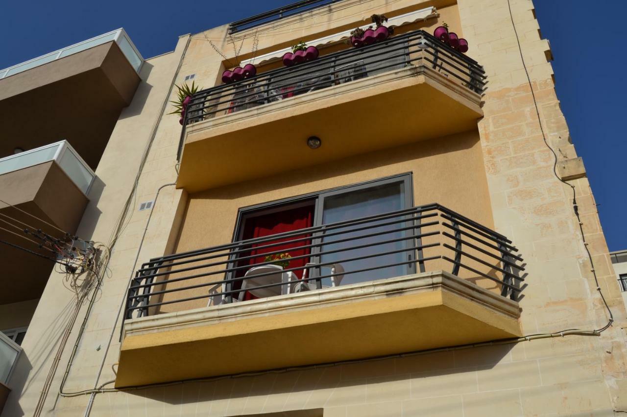 Mellieha Town Centre Bright & Spacious 3 Bedroom Apartment Exterior foto