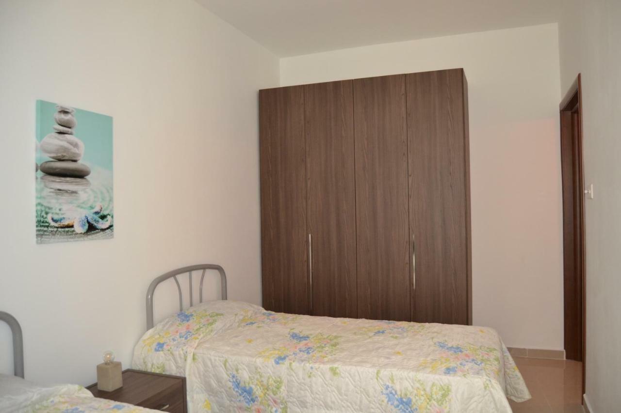 Mellieha Town Centre Bright & Spacious 3 Bedroom Apartment Exterior foto